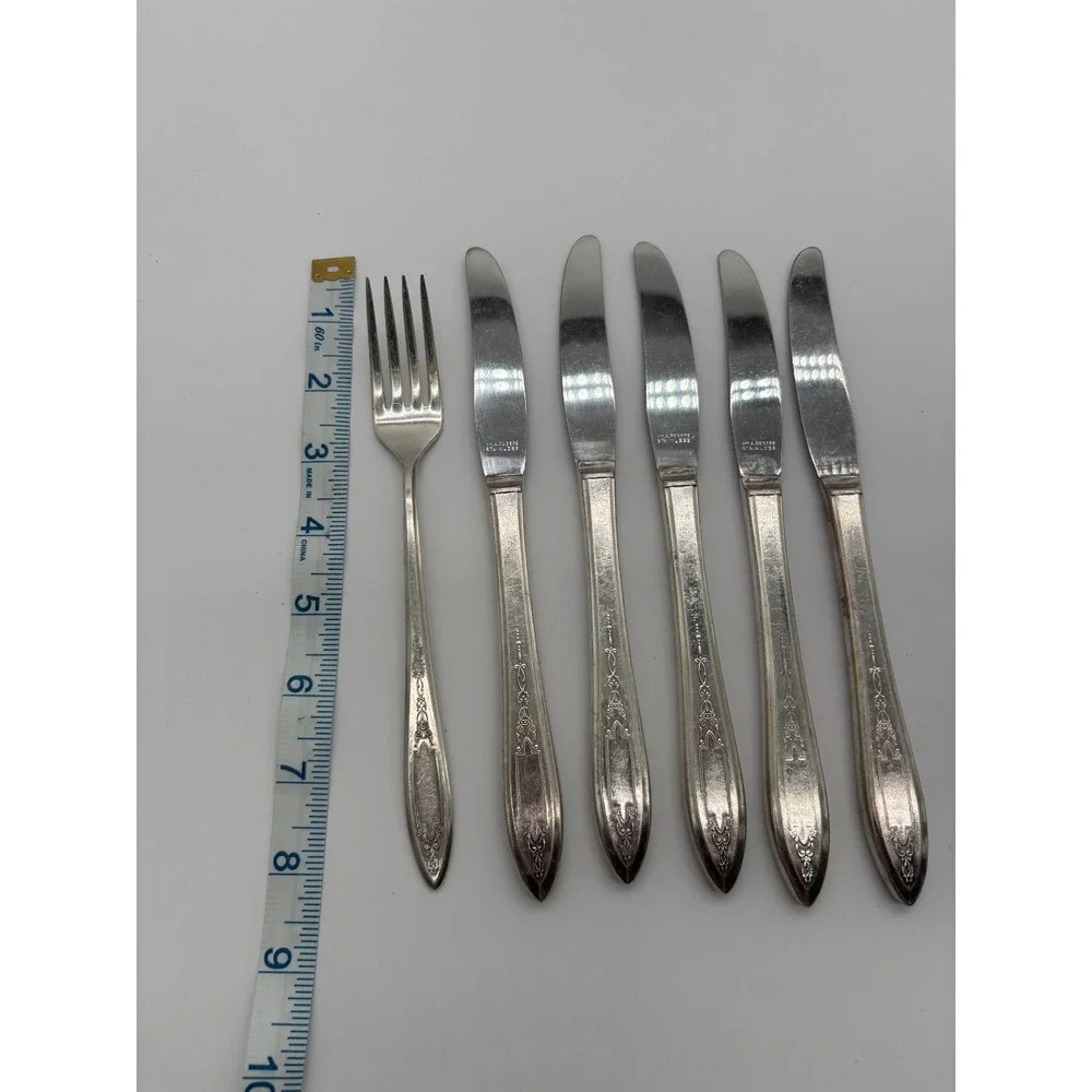 Vintage Stainless Steel Flatware Butter Knives & Fork Ornate Pattern Set‎ Lot